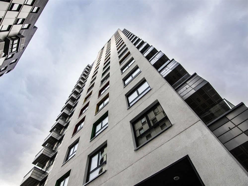 Отель The Penthouse At Hewitt Ридинг Экстерьер фото